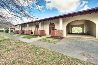 210 Old Hickory Blvd in Nashville, TN - Building Photo - Building Photo