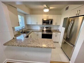 5531 SW 78th St in Miami, FL - Building Photo - Building Photo