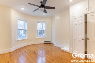 4 Mark St, Unit 1 in Boston, MA - Building Photo