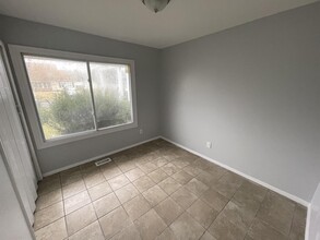 37 Pershing Ln in Sicklerville, NJ - Building Photo - Building Photo