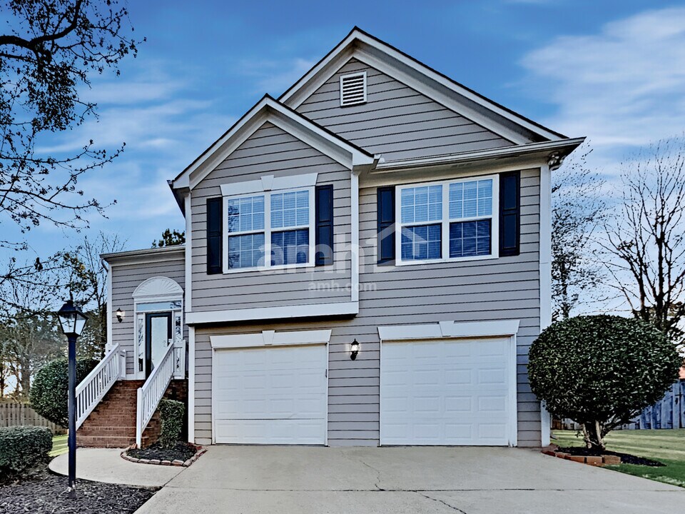1871 Chardin Way in Marietta, GA - Building Photo