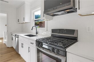 776 Norwood Rd SE, Unit 1401 in Atlanta, GA - Building Photo - Building Photo