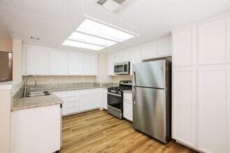 1575 Bent Arrow Dr in North Las Vegas, NV - Building Photo - Building Photo