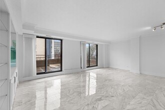 3 Washington Cir NW in Washington, DC - Building Photo - Building Photo