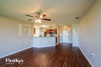 716 Evening Shade Ln in Lehigh Acres, FL - Foto de edificio - Building Photo