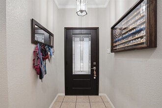 7258 Summit Parc Dr in Dallas, TX - Foto de edificio - Building Photo