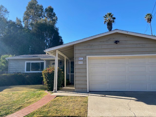 4972 Tierra Baja Way in San Diego, CA - Building Photo - Building Photo