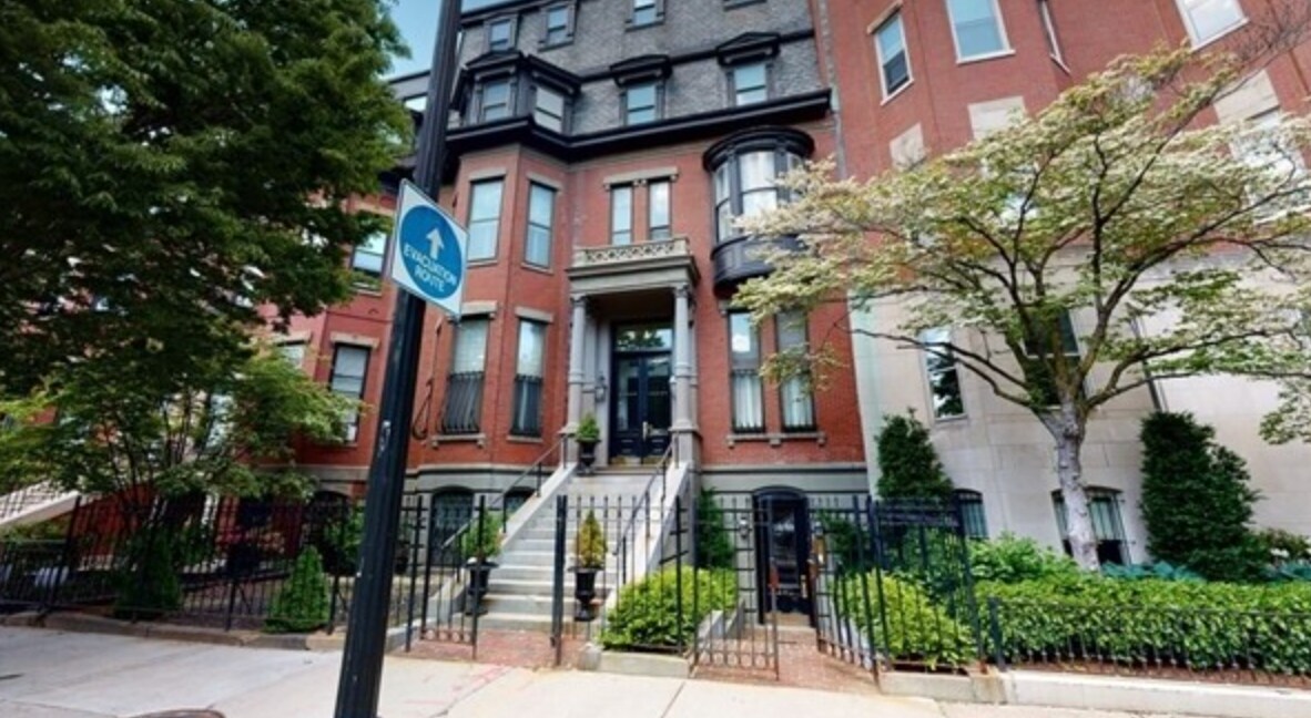 290 Beacon St, Unit 3 in Boston, MA - Building Photo