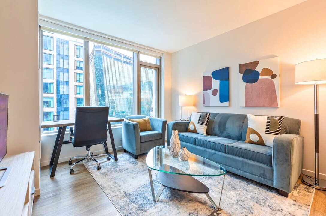 131 Seaport Blvd in Boston, MA - Building Photo
