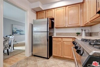 11646 Chenault St in Los Angeles, CA - Building Photo - Building Photo