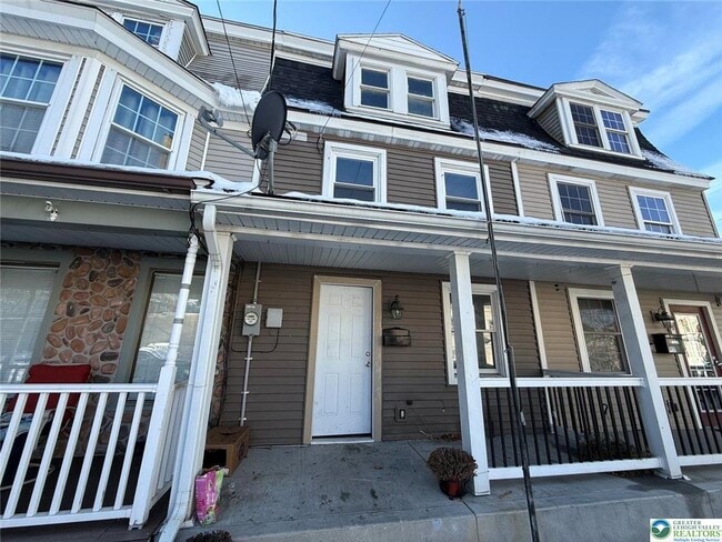 property at 8 S Lehigh St