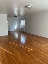 48-15 203rd St in Queens, NY - Building Photo - Building Photo