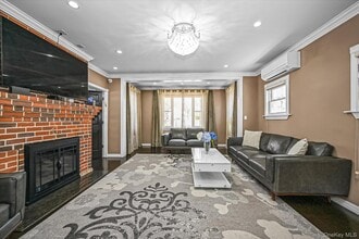 85-16 Abingdon Rd in Queens, NY - Building Photo - Building Photo