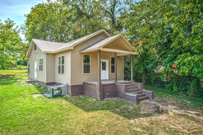 3744 Ivy Ave in Knoxville, TN - Building Photo - Building Photo