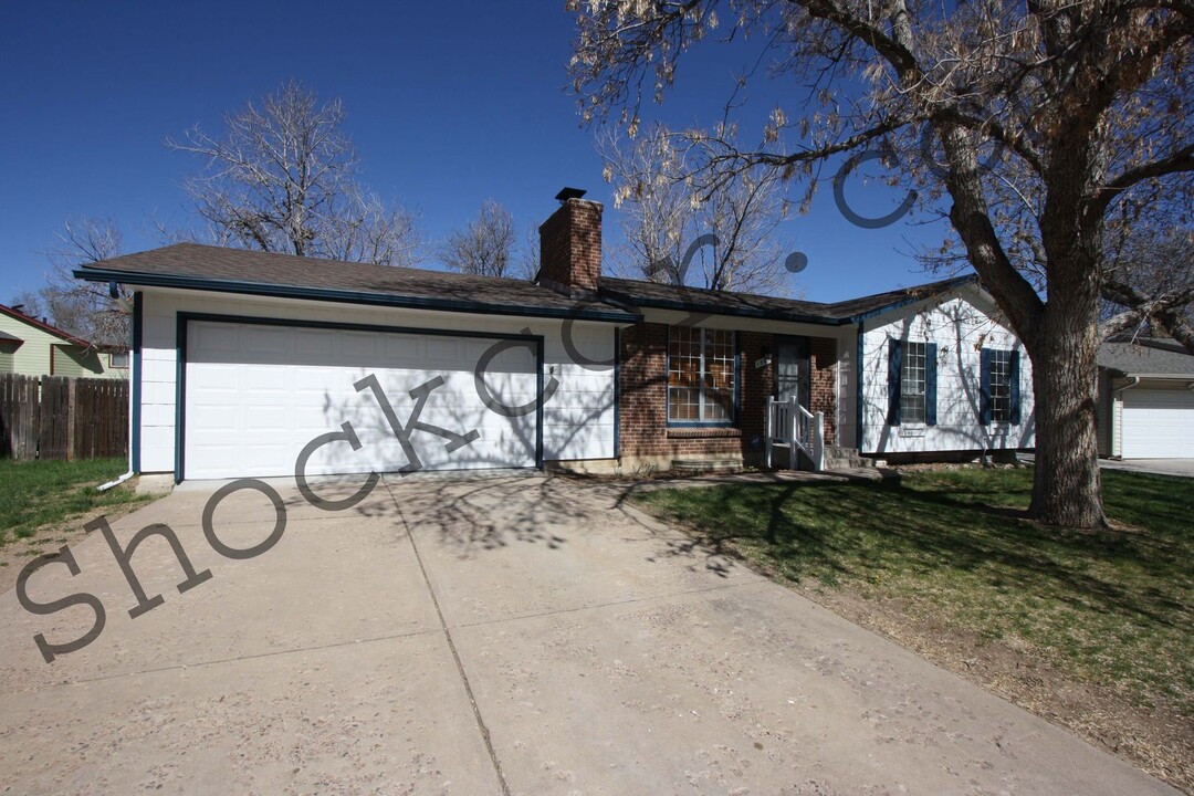 1567 S Salida Way in Aurora, CO - Building Photo