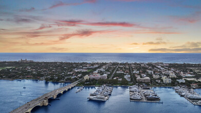 1100 S Flagler Dr in West Palm Beach, FL - Building Photo - Building Photo