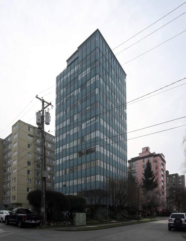 Westview Towers in Vancouver, BC - Building Photo - Building Photo