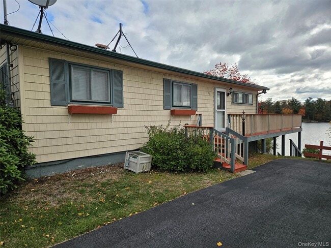 property at 72 Crescent Cir