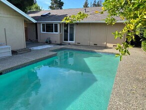 1808 Las Ramblas Dr in Concord, CA - Building Photo - Building Photo