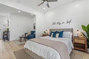 6726 SW 19th St in Miramar, FL - Building Photo