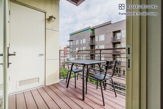 545 San Antonio Rd in Mountain View, CA - Building Photo - Building Photo
