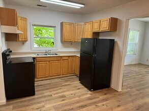 306 S State St, Unit 1 in Greenfield, IN - Foto de edificio - Building Photo