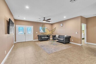 4615 E St Louis Ave in Las Vegas, NV - Building Photo - Building Photo