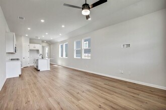 240 Denali Wy in Dripping Springs, TX - Building Photo - Building Photo