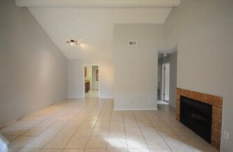 3727 Meadow Pl Dr in Houston, TX - Building Photo - Building Photo