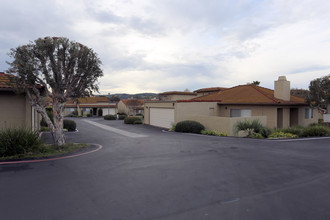 Ascot Park Meadows in Bonsall, CA - Building Photo - Building Photo