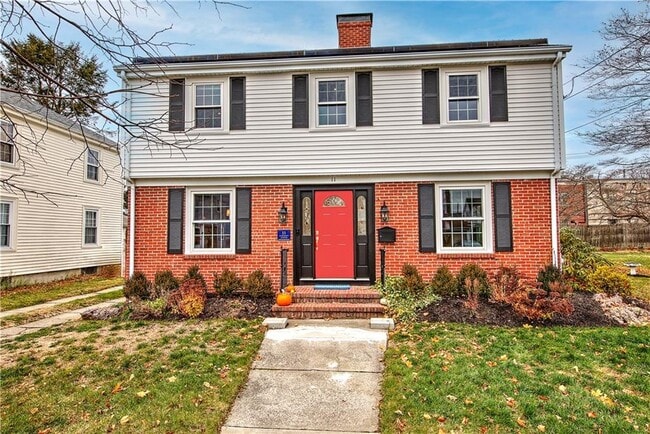 11 Elmcroft Ave in Providence, RI - Building Photo - Building Photo