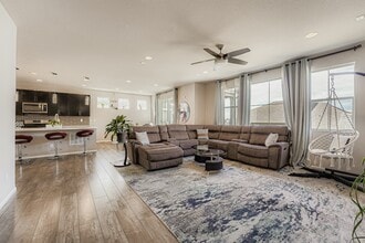 27111 E Frost Pl in Aurora, CO - Building Photo - Building Photo