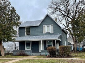 1421 Broadway Ave NW