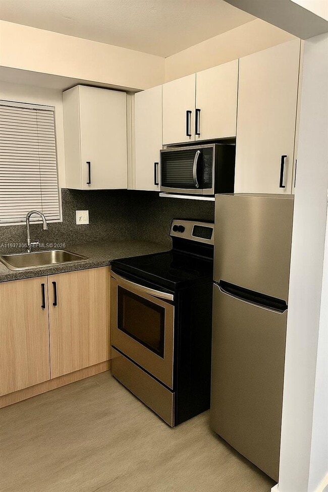 property at 7505 SW 82nd St