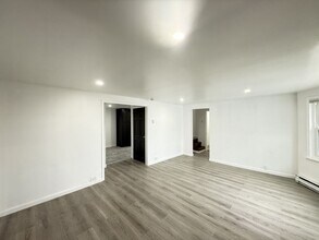 735 Main St in Sugar Notch, PA - Building Photo - Building Photo