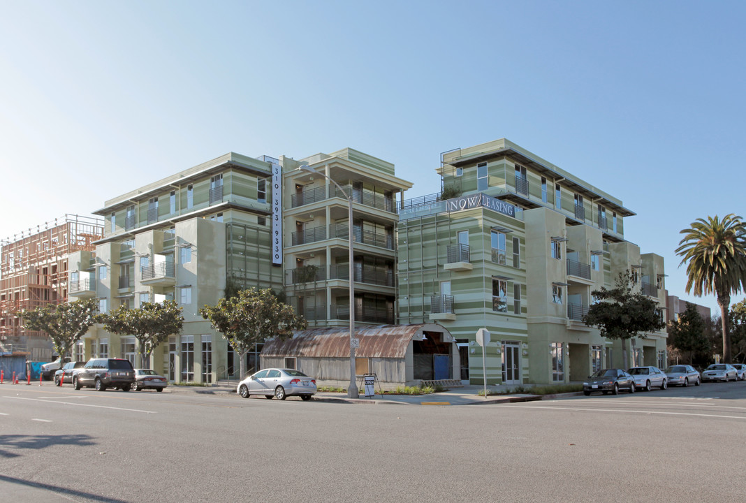 Lincoln SM in Santa Monica, CA - Building Photo