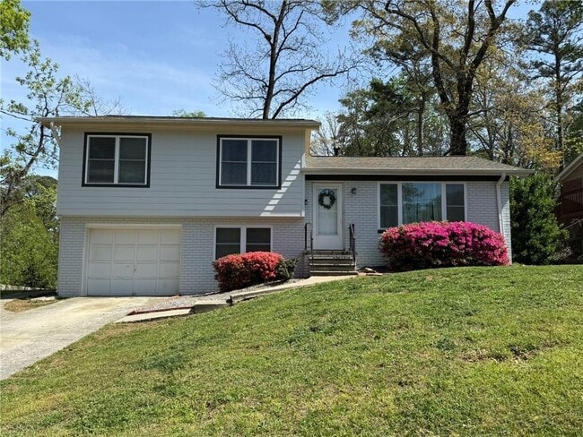 property at 1110 Mountain View Dr