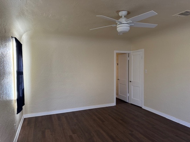 11029 Hesby St, Unit Hesby in Los Angeles, CA - Building Photo - Building Photo