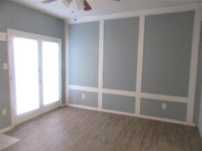 7126 Holly Hill Dr in Dallas, TX - Building Photo - Building Photo