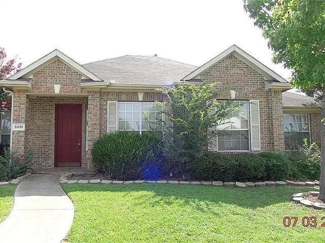 3001 Pecan Meadow Dr in Garland, TX - Foto de edificio