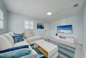 7308 Sunset Ave in Panama City, FL - Building Photo