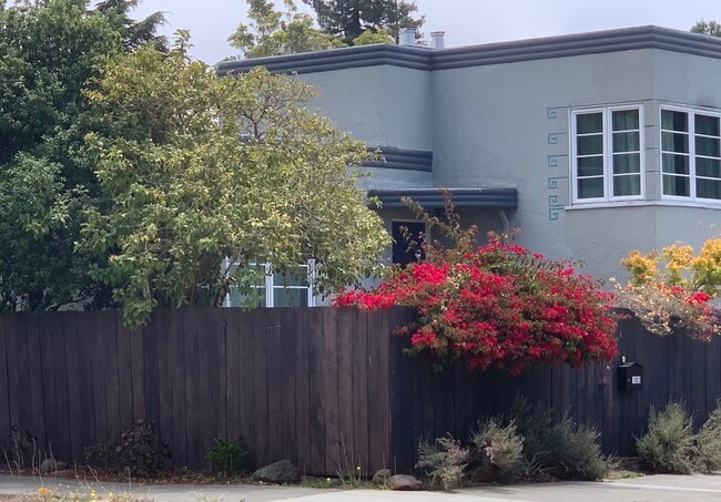 property at 1903 Sacramento St