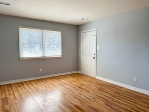 703 Roanoke Ave in Hopewell, VA - Building Photo - Building Photo