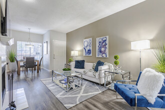 Villas of Josey Ranch Apartments in Carrollton, TX - Building Photo - Interior Photo