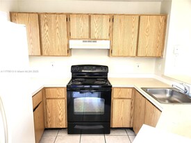 8730 N Sherman Cir in Miramar, FL - Building Photo