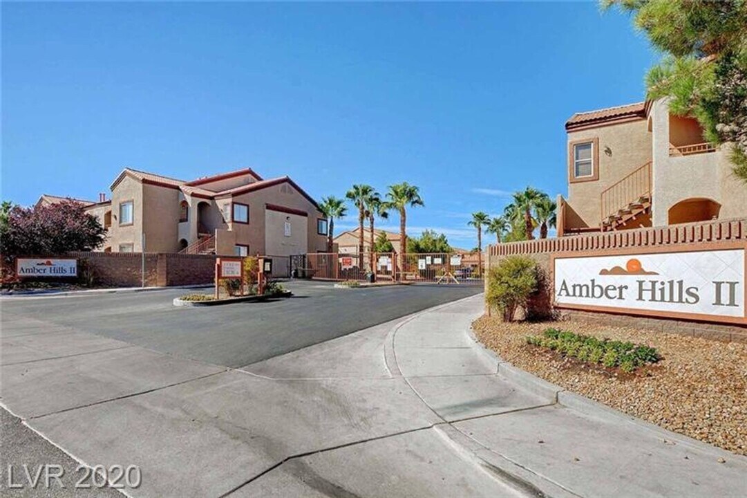 9580 W Reno Ave in Las Vegas, NV - Building Photo