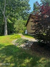 7 James Ct in Gansevoort, NY - Building Photo - Building Photo