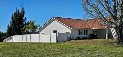 420 SE 15th Terrace in Cape Coral, FL - Building Photo - Building Photo