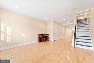 1241 S 22nd St in Philadelphia, PA - Building Photo