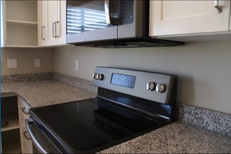 3842 Tuscany Drive in Santa Clara, UT - Building Photo - Building Photo